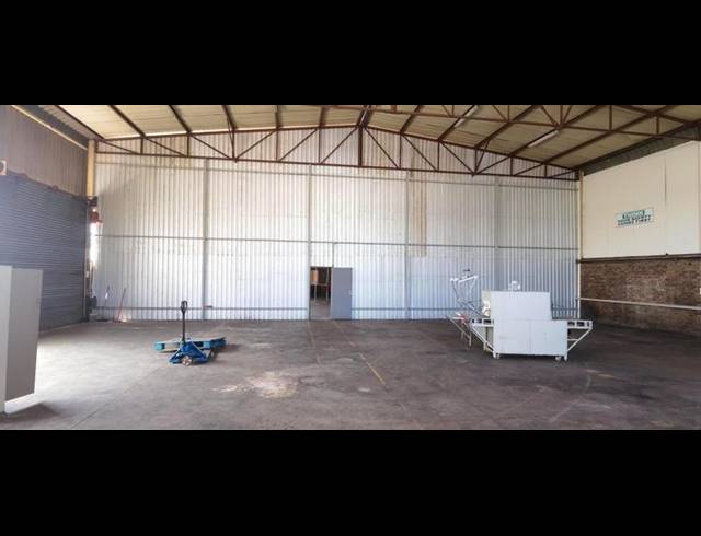 INDUSTRIAL PROPERTY TO RENT IN SILVERTONDALE